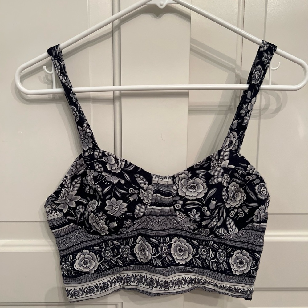 American Eagle Outfitters Blue Crop Top